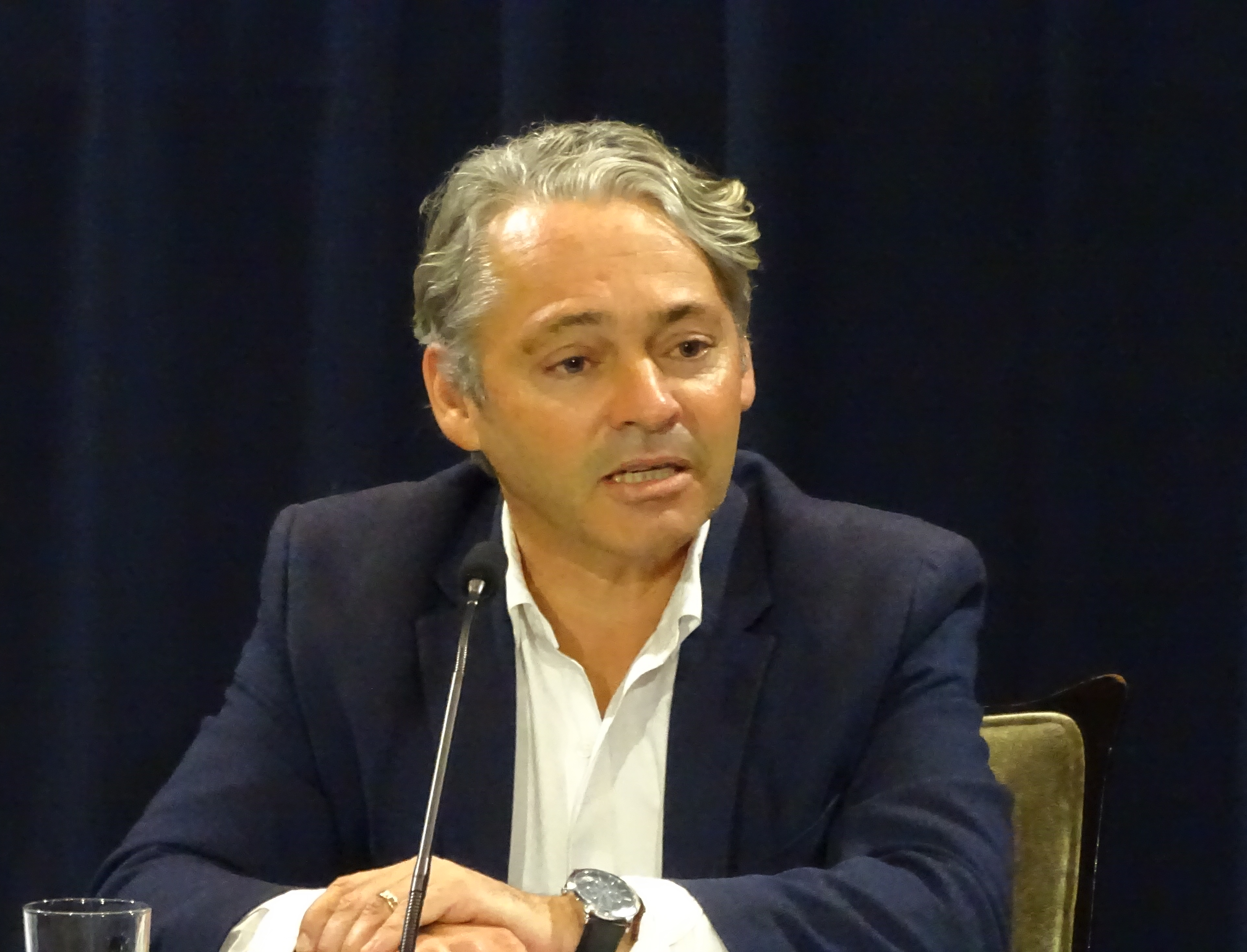 Élvio Sousa Élvio Sousa